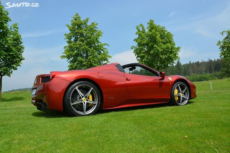 Ferrari 458 Spider Nové ! Top Výbava LIFT - fotka 2 z 33