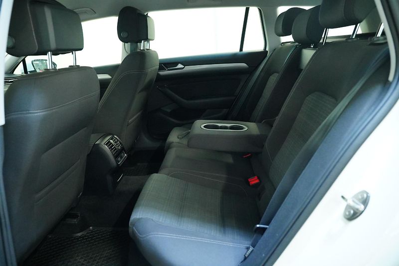 Volkswagen Passat - fotka 24 z 25
