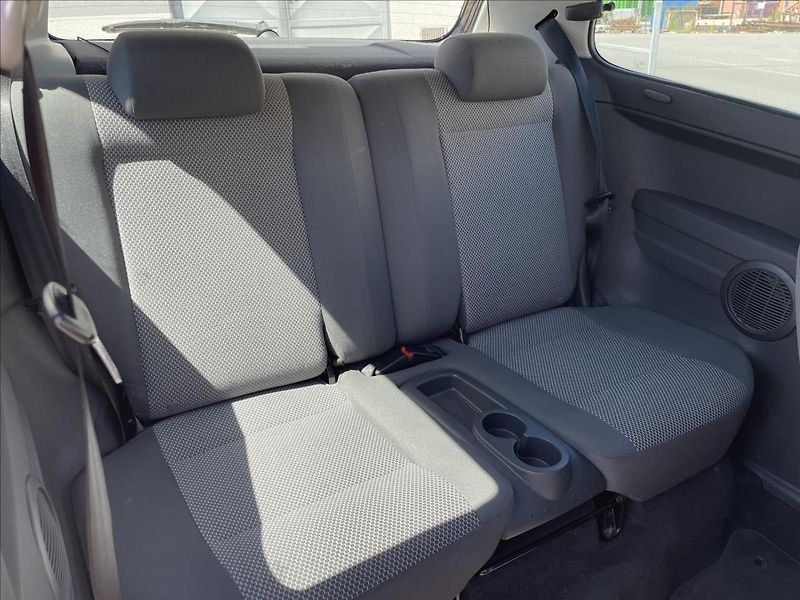 Volkswagen Fox jen 96. tis. km*nová STK* - fotka 24 z 35