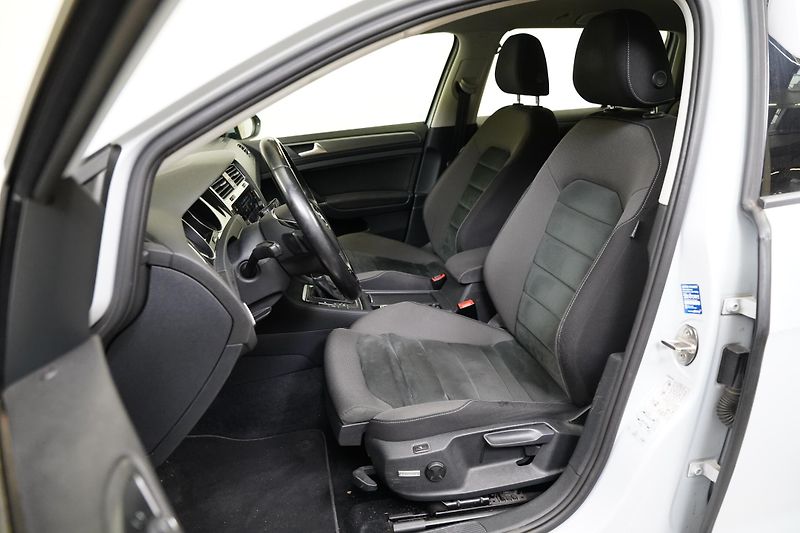 Volkswagen Golf - fotka 11 z 26