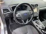Ford Mondeo (2015) 2.0 TDCi, Titanium, park - náhled 12