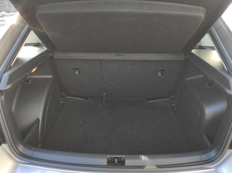 Škoda Rapid 1,0TSi Spaceback, ČR - fotka 26 z 37