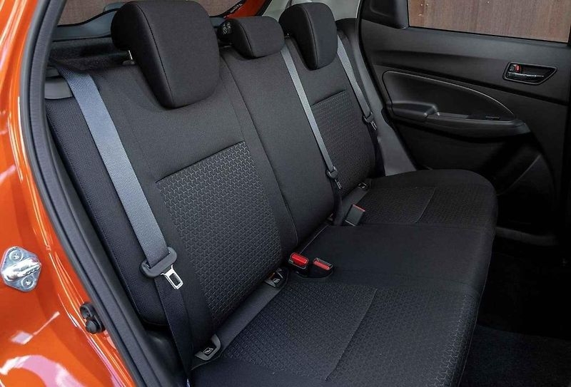 V zimě se tato verze Suzuki Swift cítí úplně skvěle