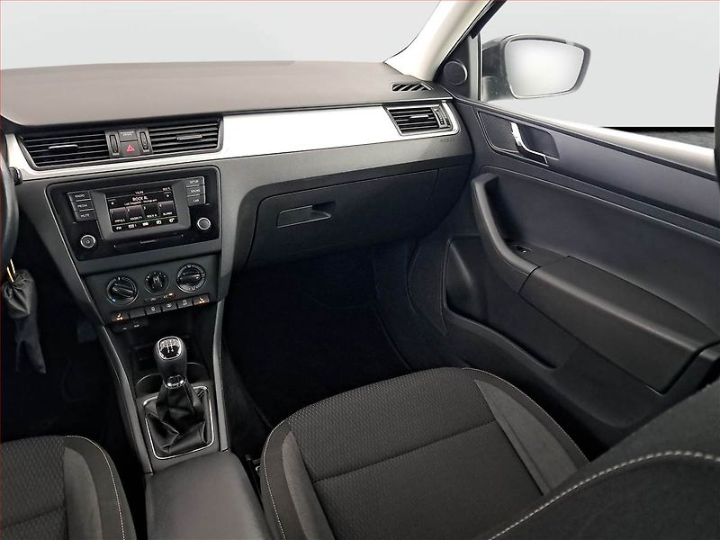 Škoda Rapid (2015) Spaceback 1.6 TDI - fotka 8 z 17