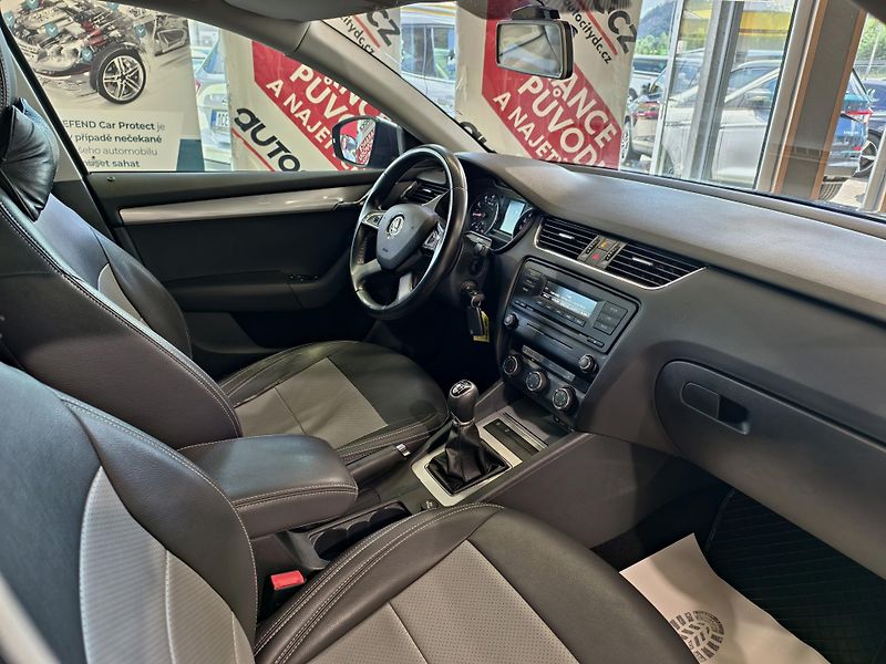 Škoda Octavia KOMBI 1.2 TSi 77kW VÝHŘEVY PDC - fotka 8 z 22