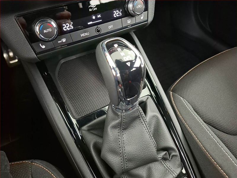 Škoda Kamiq (2022) 1.0 TSI - fotka 13 z 20