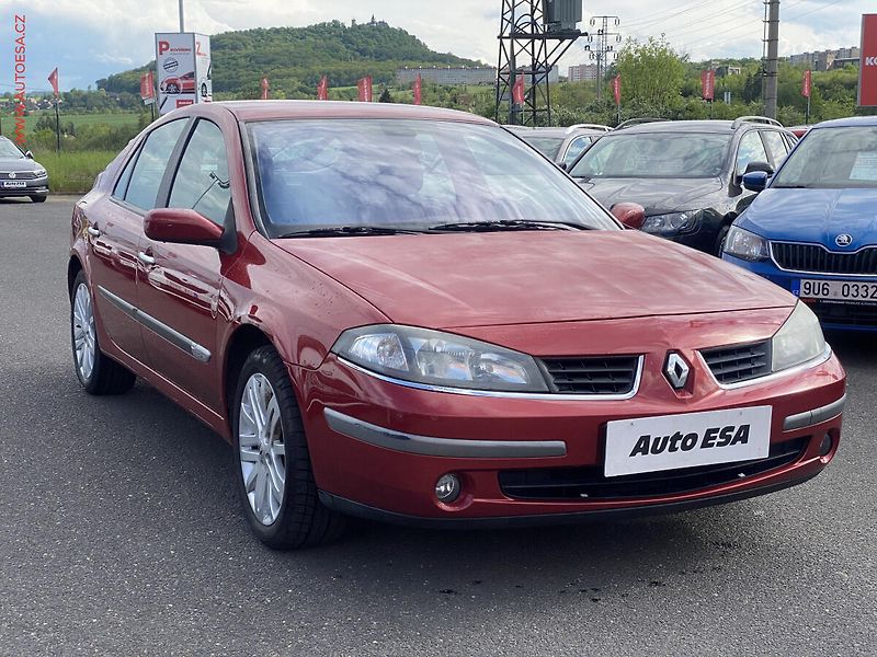 Renault Laguna (2005) 2.0 16V, AC, park.čidla - fotografie inzerátu