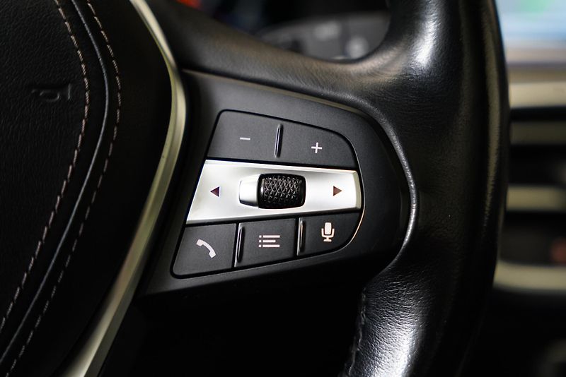 BMW X5 - fotka 16 z 26