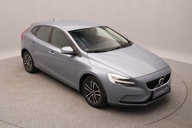 Volvo V40 T2 MOMENTUM AUT  - fotka 13 z 41