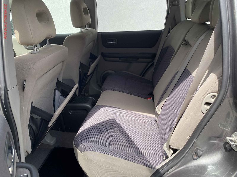 Nissan X-Trail (2007) 2.2 D 4x4, ČR, AC, temp - fotka 10 z 15