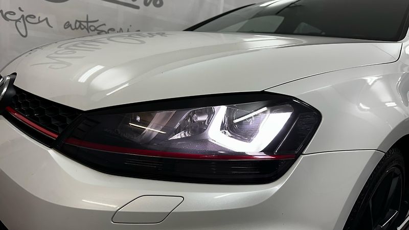 Volkswagen Golf RECARO / REMUS / TOP STAV - fotka 18 z 43