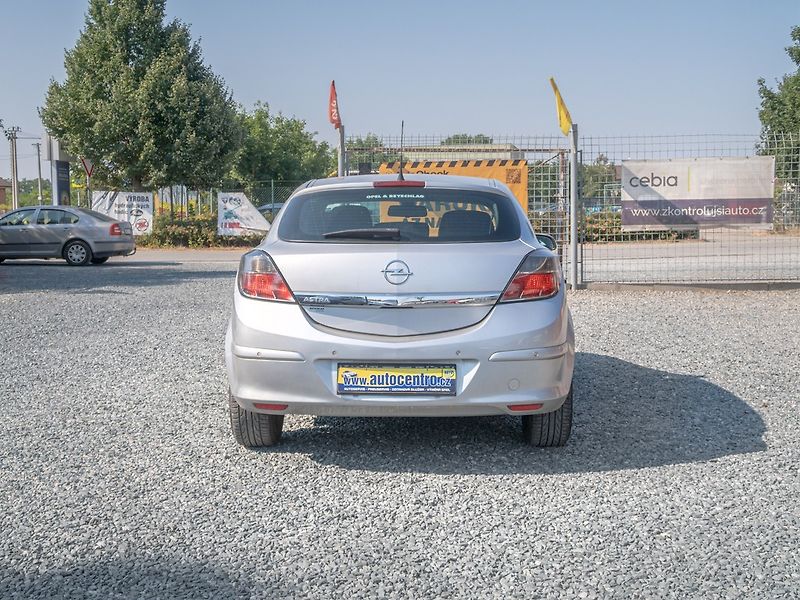 Opel Astra (2007) 1.4i 63KW KUPÉ – SERVISKA - fotka 6 z 40