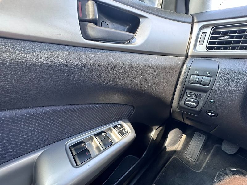 Subaru Forester (2009) 4X4 2,0i 110 KW TAŽNÉ 2. MAJ - fotka 22 z 42