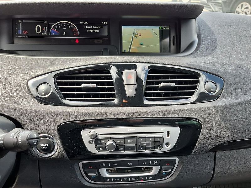 Renault Grand Scénic 1,6 DCi 96 kW - fotka 16 z 26