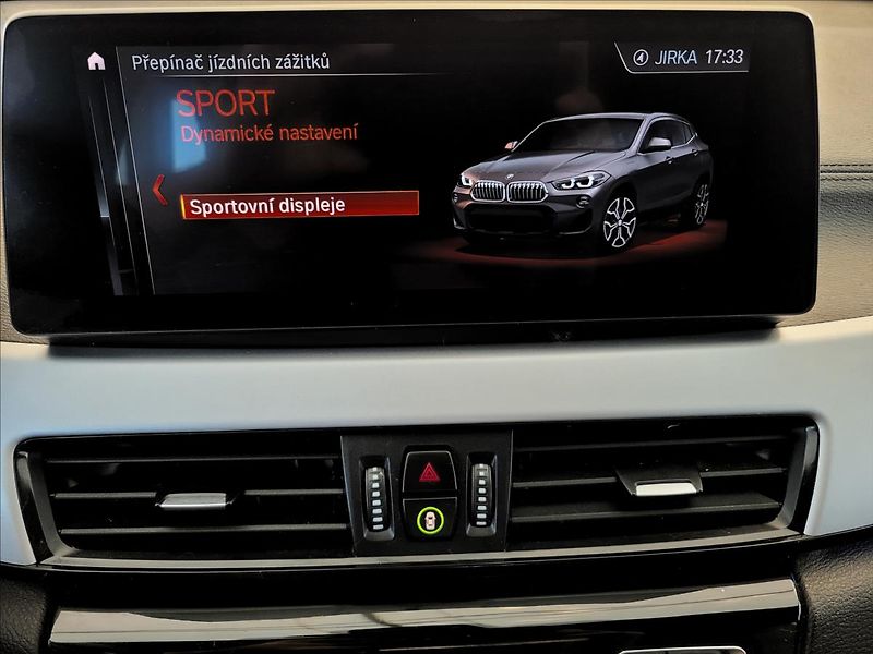BMW X2 xDrive25e,4x4,navi,kůže - fotka 32 z 50