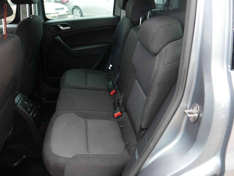 Škoda Yeti (2016) 1.4 TSi, AC, kamera - fotka 10 z 16