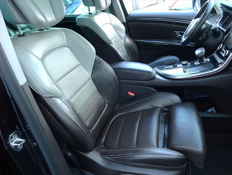 Renault Espace (2016) Initiale Paris 1.6 TCe - fotka 9 z 26