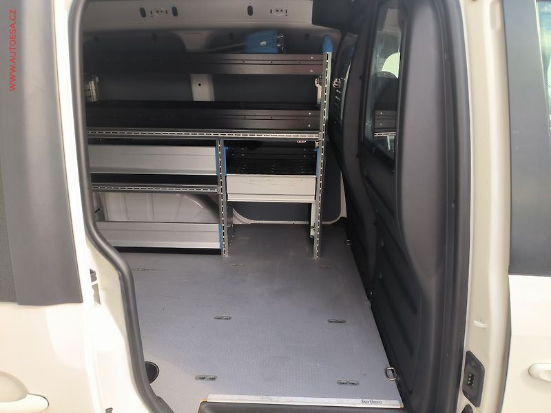 Volkswagen Caddy (2017) 2.0TDi Sortimo, Nez.topení - fotka 7 z 22