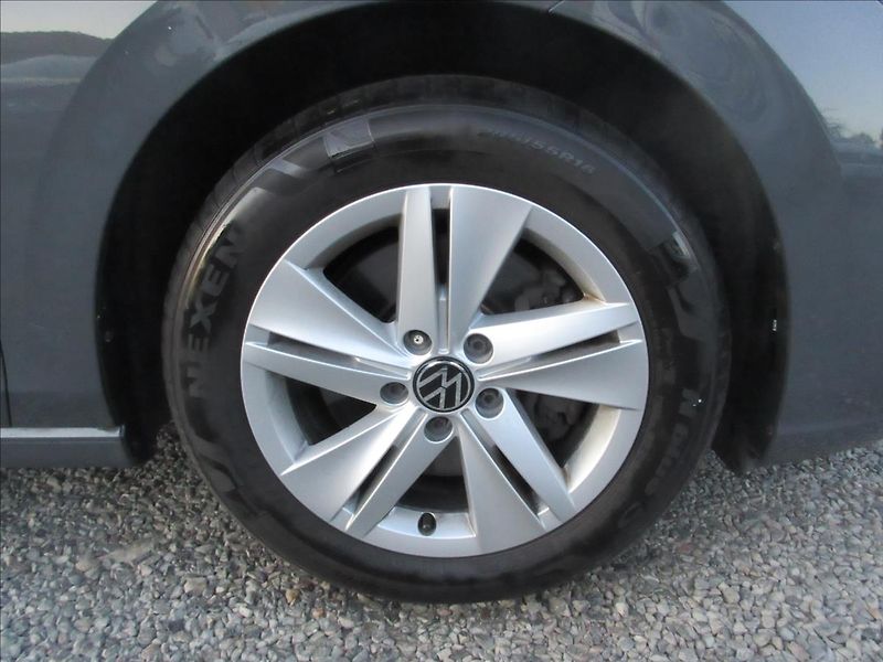 Volkswagen Golf 2,0 TDI DSG Edice Life - fotka 15 z 17