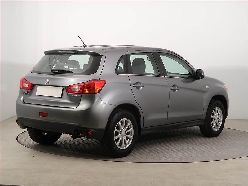 Mitsubishi ASX (2015) 1.6 MIVEC, Tempomat - fotka 5 z 19