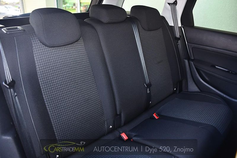 Peugeot 308 1,5HDi ČR ACTIVE CARPLAY - fotka 19 z 46