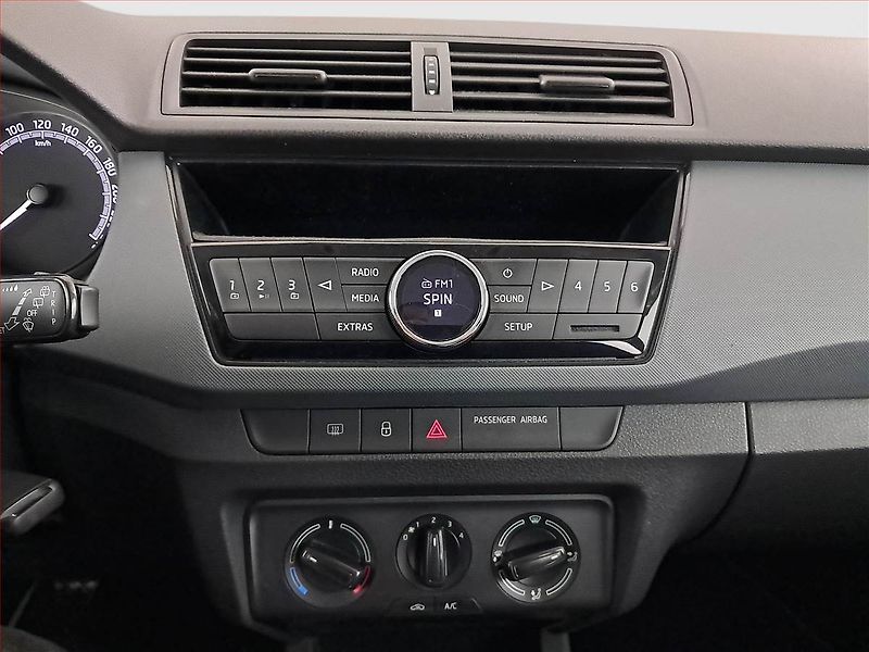 Škoda Fabia (2019) 1.0, ČR,1.maj, Serv.kniha - fotka 12 z 13