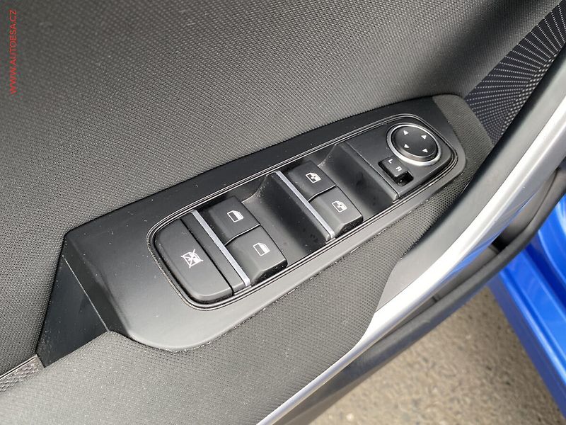 Kia Ceed (2023) 1.5 T-GDi, ČR, Spin, AT - fotka 13 z 18