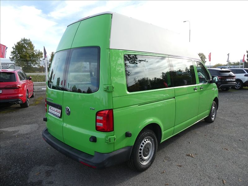 Volkswagen Transporter 2,0 TDi 75kW L2H2,9.míst,2xkol - fotka 9 z 48