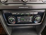 Škoda Superb (2015) 2.0 TDI, Navi, Xenony - náhled 15