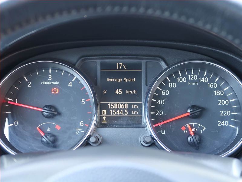 Nissan Qashqai (2013) 1.6 dCi, Serv.kniha, Navi - fotka 11 z 18