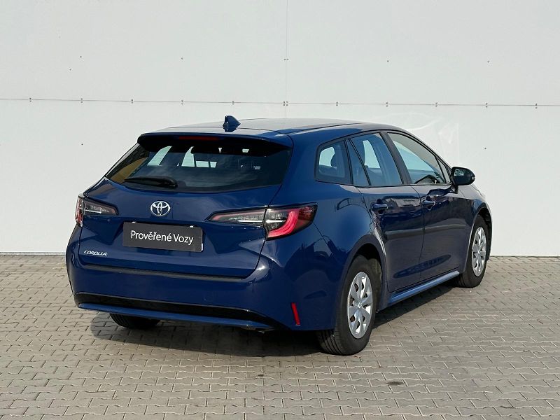 Toyota Corolla 1.2 Turbo Active - fotka 2 z 25