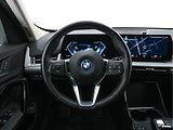 BMW iX1 (2023) xDrive30 4×4 - náhled 8