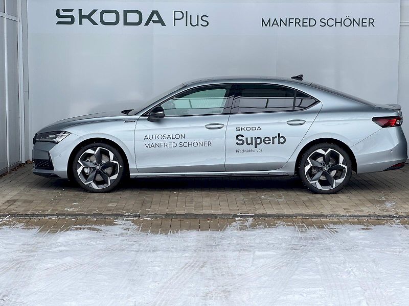 Škoda Superb (2025) SportLine 2.0 TDI/ 142 kW DSG7 - fotka 3 z 30