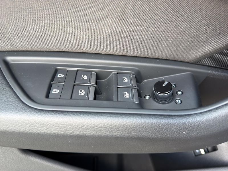 Audi e-tron (2023) 55 300KW 21 ALU  - fotka 26 z 27