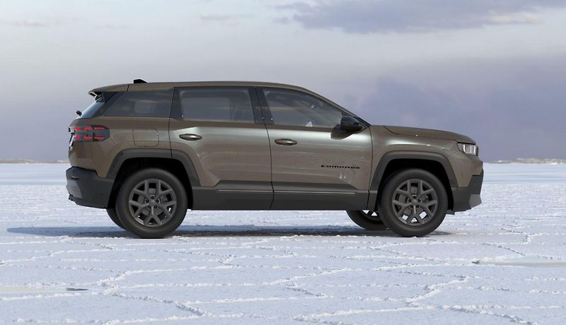 Jeep Compass (2026) Altitude hybrid 145PS automat  - fotka 2 z 12