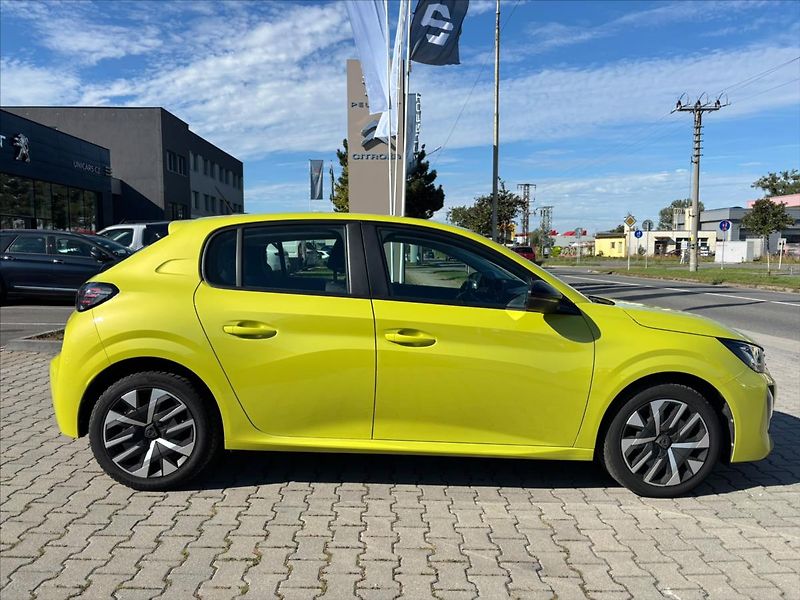 Peugeot 208 1,2 PureTech  Active-Manuál 5k - fotka 7 z 19
