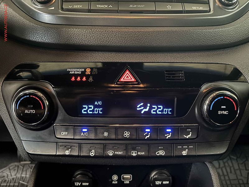 Hyundai Tucson (2018) 1.7 CRDi, 2.maj,ČR, Navi, AC - fotka 15 z 16
