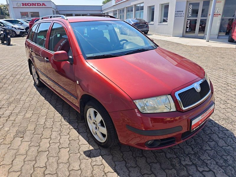 Škoda Fabia (2007) 1.2 HTP Elegance nové ČR 1.maj - fotka 2 z 32