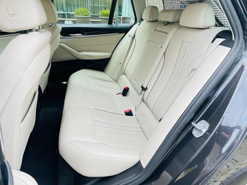 BMW Řada 5 520D AUT KAMERA SERVISKA - fotka 35 z 58