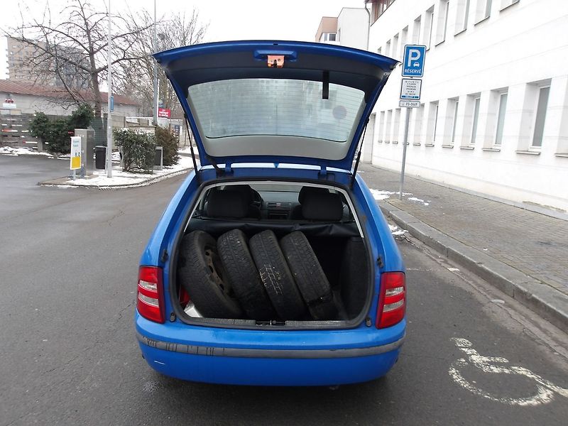 Škoda Fabia 1,2i 2xKOLA Nové v ČR!STK03/28 - fotka 24 z 28
