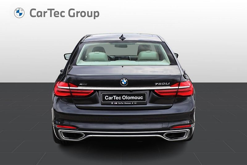 BMW Řada 7 750Li xDrive - fotka 4 z 25