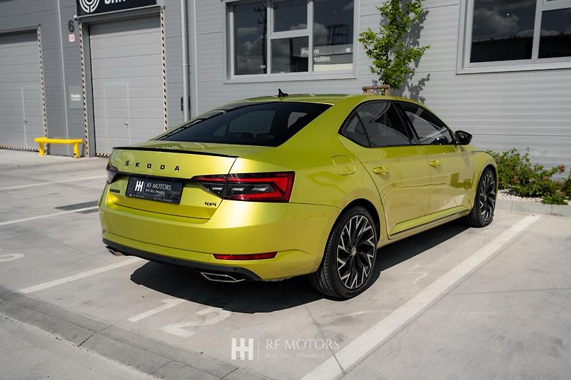 Škoda Superb (2019) Superb SportLine 4x4 200kW - fotka 11 z 45