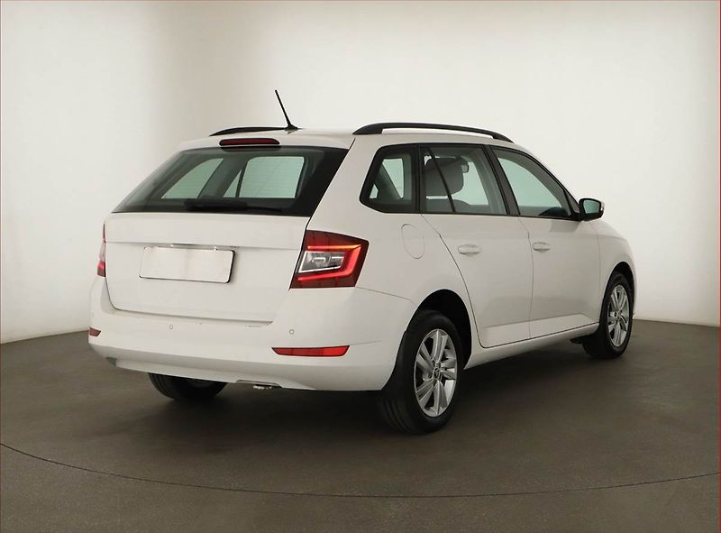 Škoda Fabia (2021) Style 1.0 TSI, ČR,1.maj - fotka 5 z 13