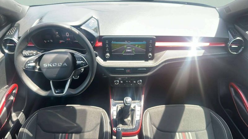 Škoda Fabia Monte Carlo 1,0 TSI 85kW MT6/R - fotka 5 z 26