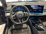 BMW i5 eDrive40 Touring M Ambient Taž - náhled 1