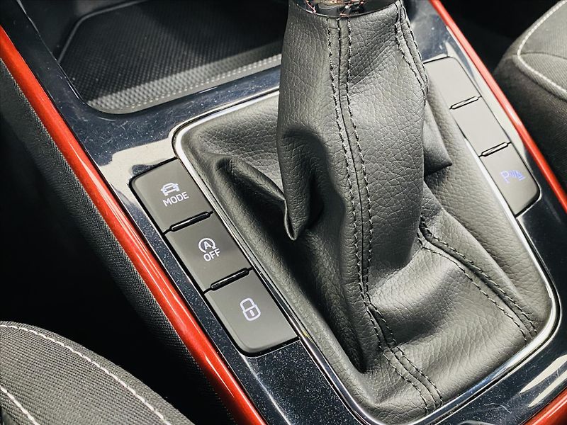 Škoda Fabia 1,0 TSI DSG 85kW Monte Carlo - fotka 20 z 25