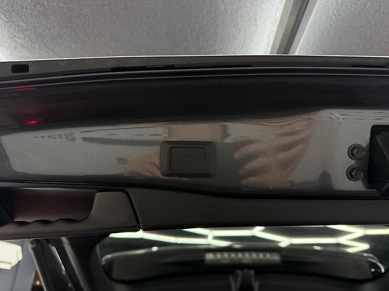 Toyota RAV4 (2021) 2.5 Hybrid e-CVT Executive FW - fotka 9 z 26
