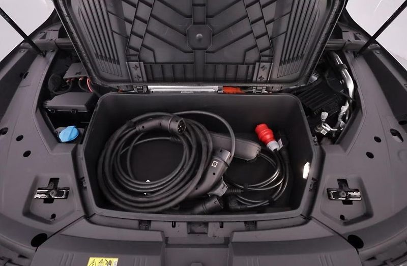 Audi Q8 e-tron 55 Quattro Kamera SoH 92% LED - fotka 18 z 27