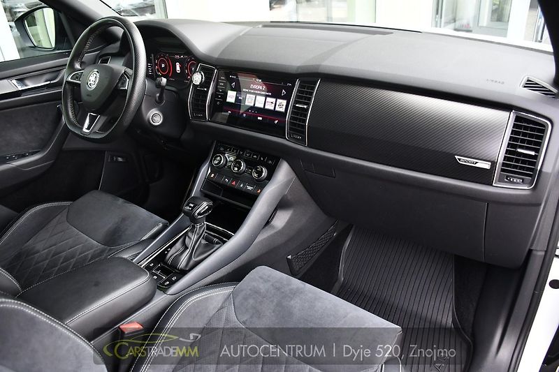 Škoda Kodiaq 2,0TDi SPORTLINE 140KW WEBASTO - fotka 15 z 56