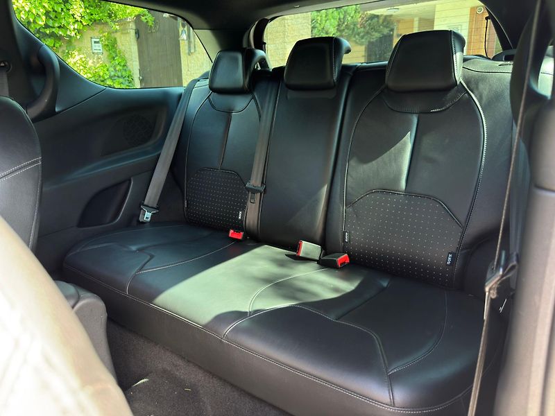 Citroën DS3 1.6HDi 82kW ČR KŮŽE NOVÁ STK  - fotka 16 z 21